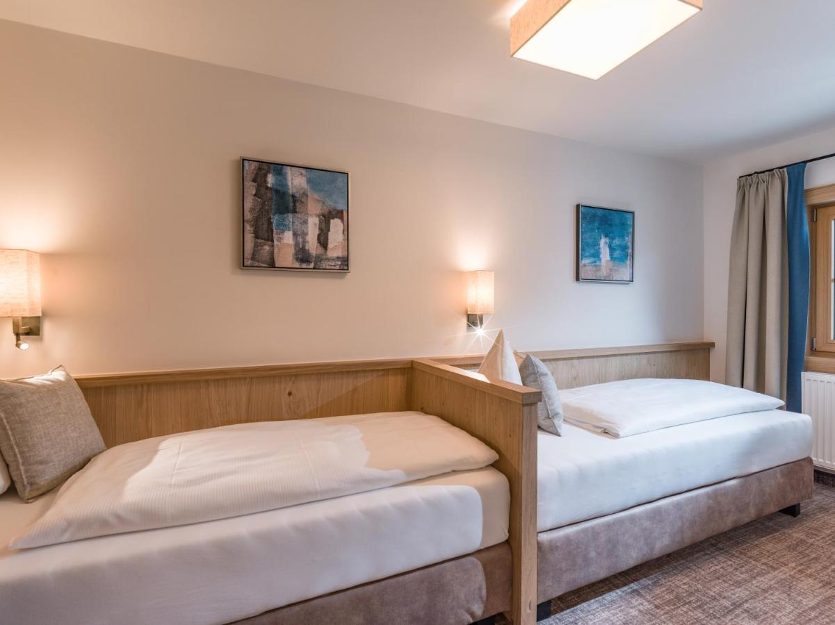 Alpen Glueck Hotel Unterm Rain Garni Kirchberg in Tirol Exterior foto